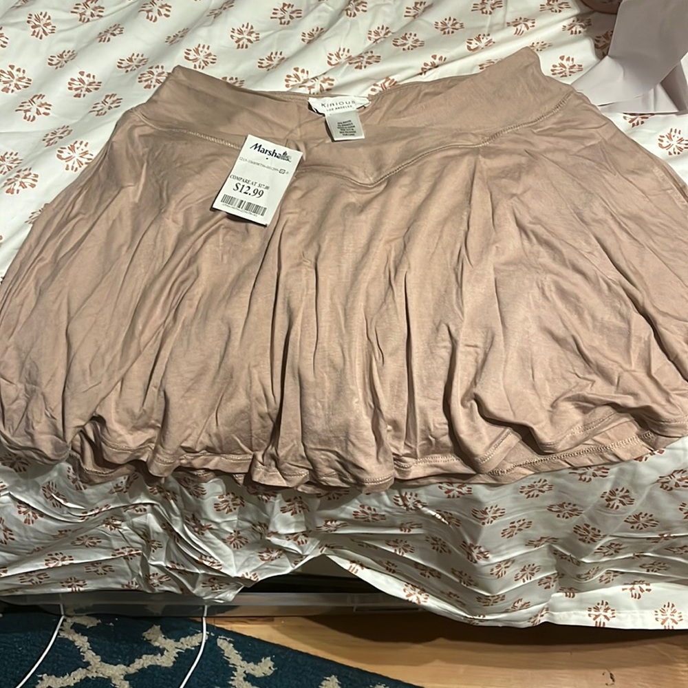 Flowy skirt